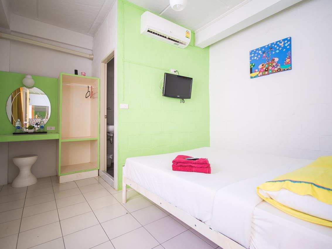 Sleep Sheep Phuket Hostel Sha Kültér fotó